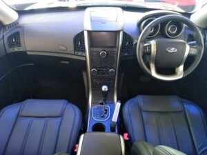 CMH Mahindra - Mahindra XUV 500 interior